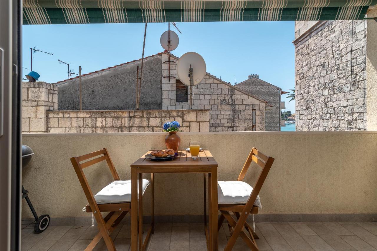 Apartment Bruno Trogir Eksteriør billede