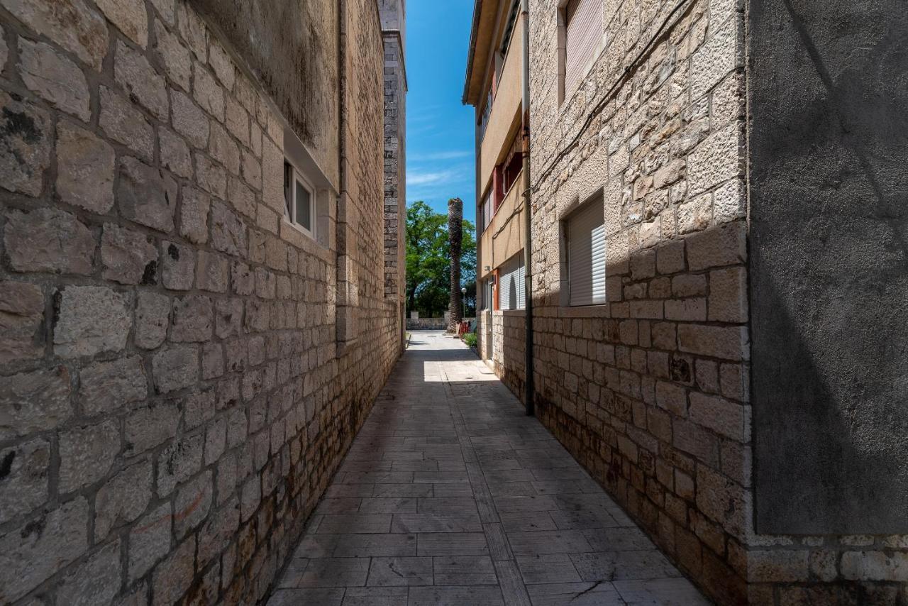 Apartment Bruno Trogir Eksteriør billede